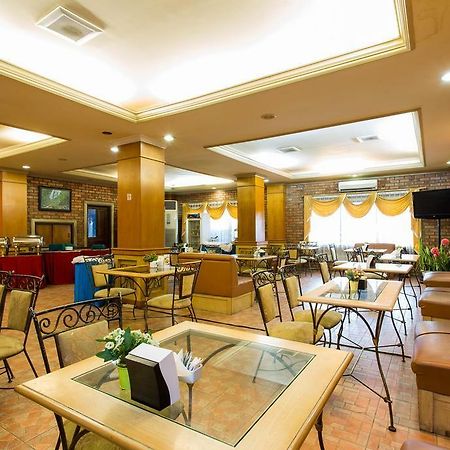 Buana Lestari Hotel Balikpapan  Esterno foto