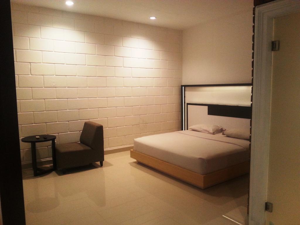 Buana Lestari Hotel Balikpapan  Esterno foto