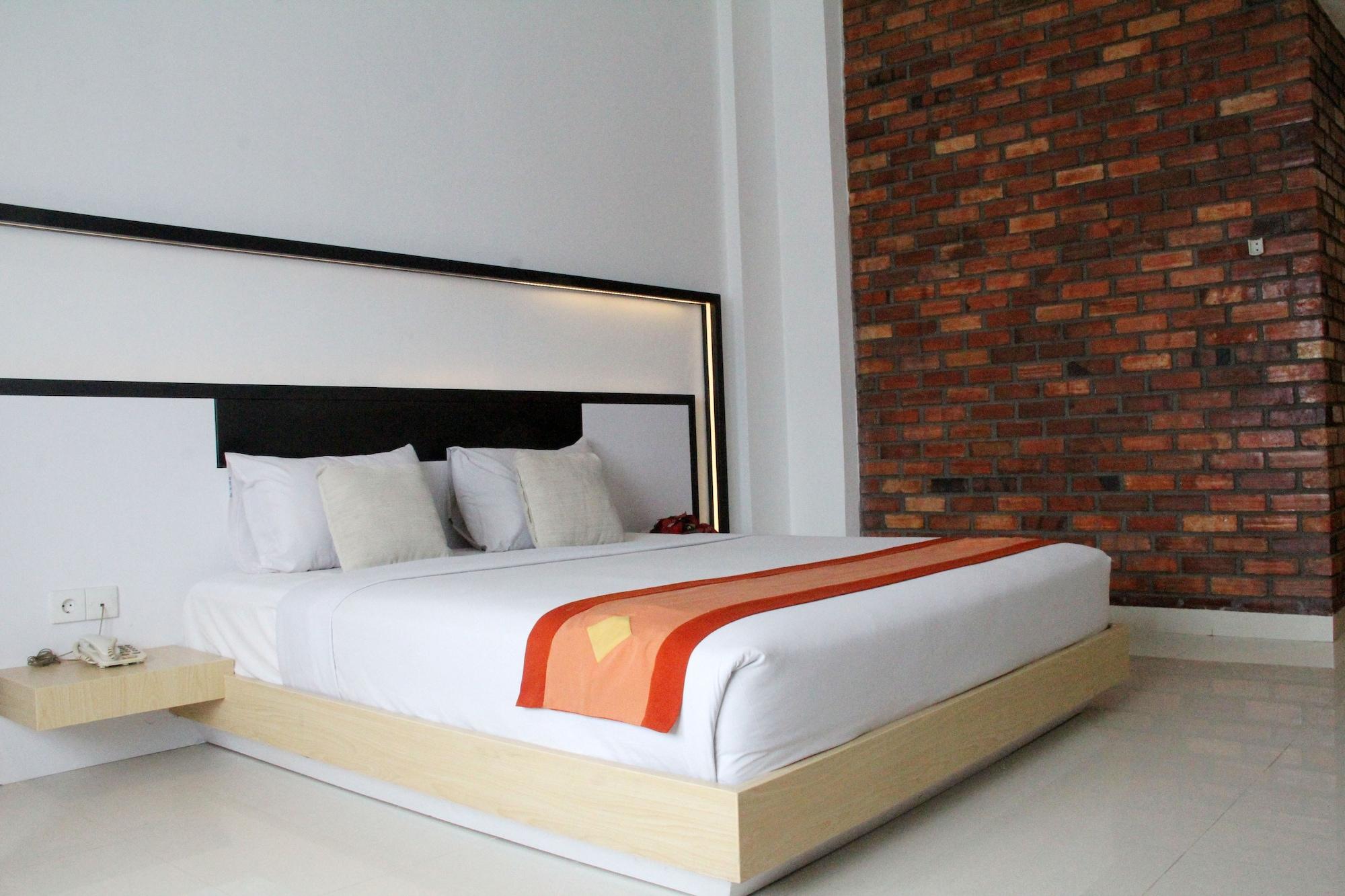 Buana Lestari Hotel Balikpapan  Esterno foto