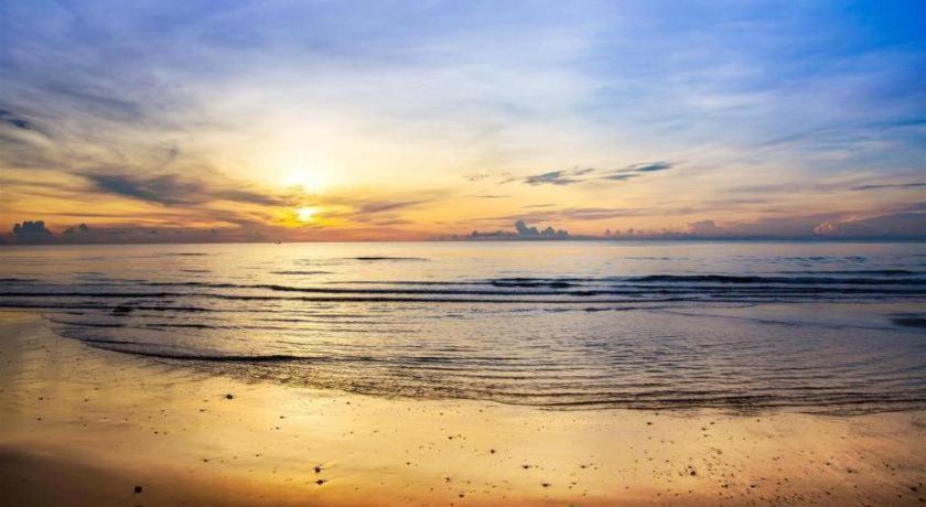 Buana Lestari Hotel Balikpapan  Esterno foto