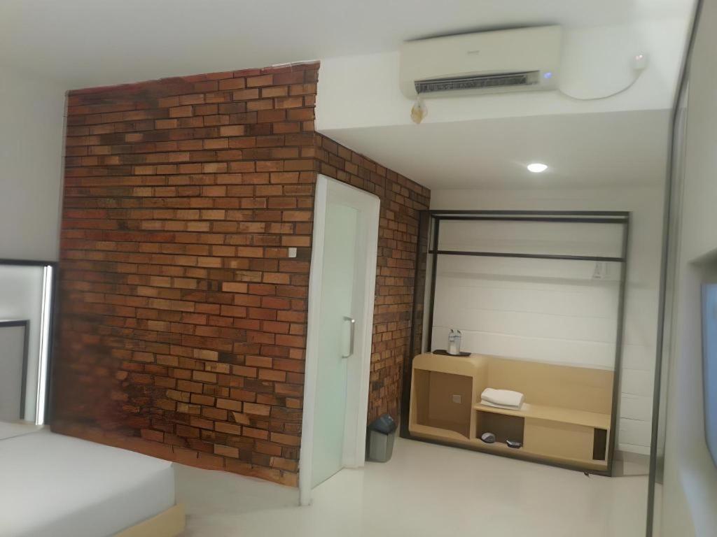 Buana Lestari Hotel Balikpapan  Esterno foto