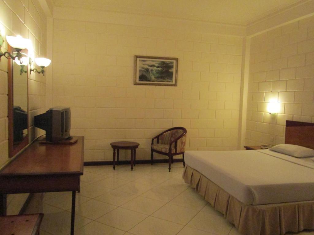 Buana Lestari Hotel Balikpapan  Esterno foto